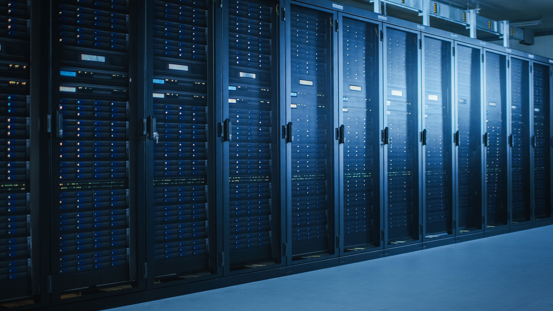 Cloud data center infrastructure, highlighting Jabil’s Market Sector Report on cloud storage solutions and industry advancements.