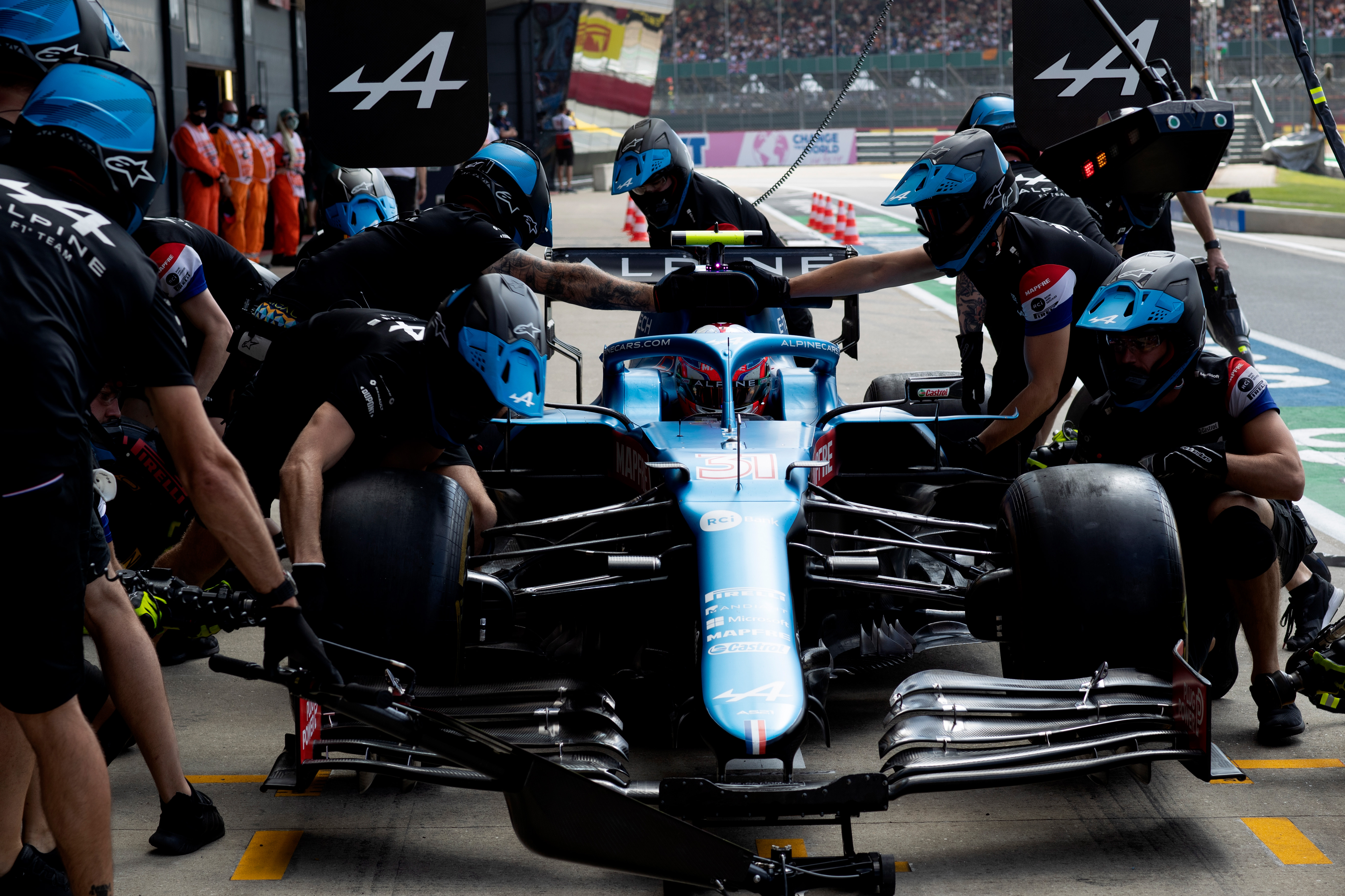 alpine-f1-team-race-car