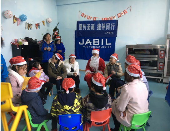 Wuhan Employees Spread Cheer at Children’s Recovery Center