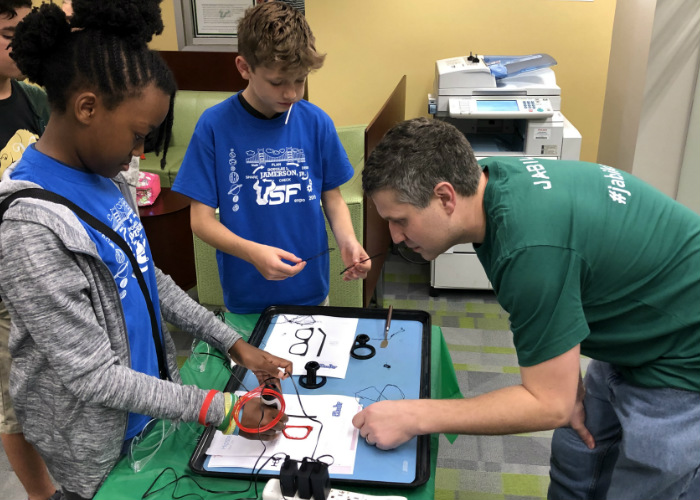 Jabil Spark Students’ STEM Curiosity at Engineering Expo